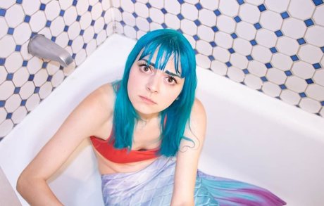 Ginny Di onlyfans images