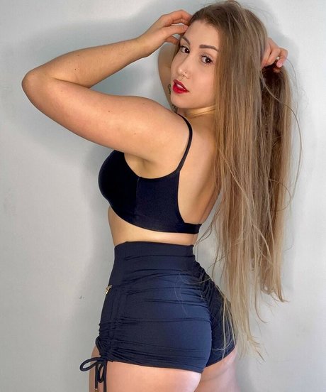 Juu Ferronato nude on onlyfans