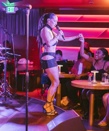 maetasworld onlyfans naked