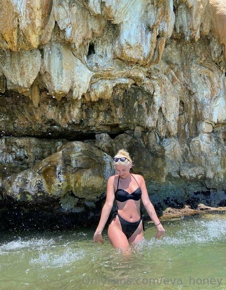 bloody lady naked onlyfans