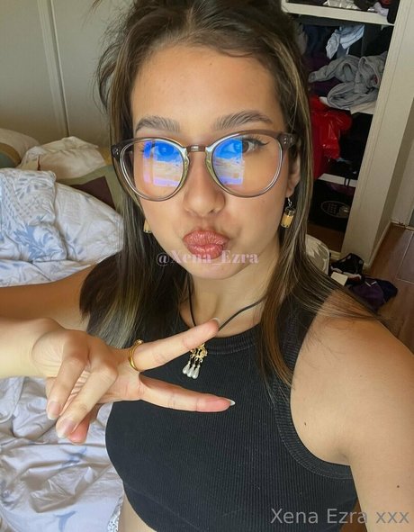 xena ezra en onlyfans