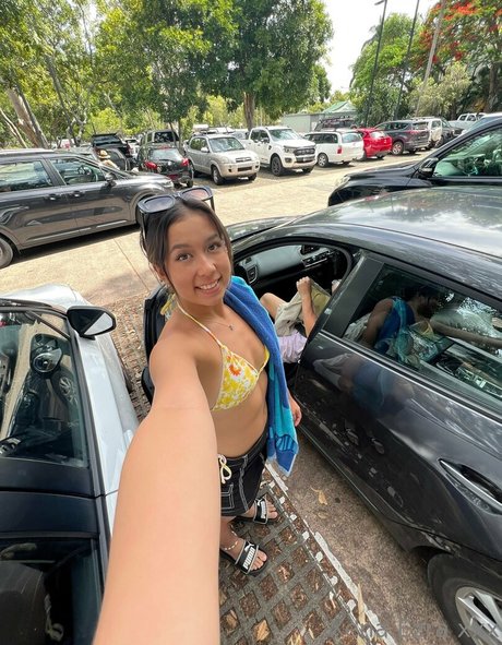 xena ezra naked only fans