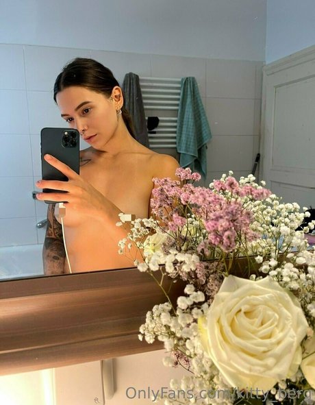 black midget onlyfans sexy nude snap