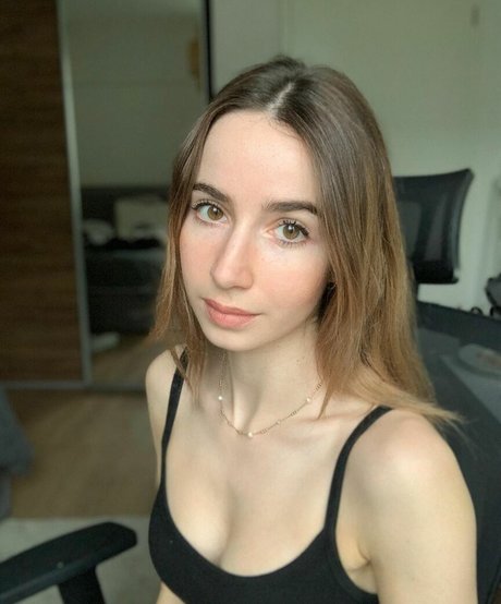 Carmen Santos onlyfans pics