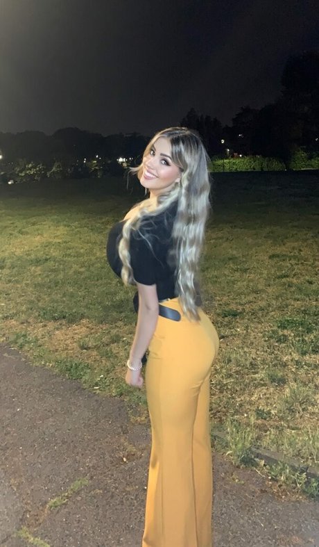 Valentina Di Rocco onlyfans ass