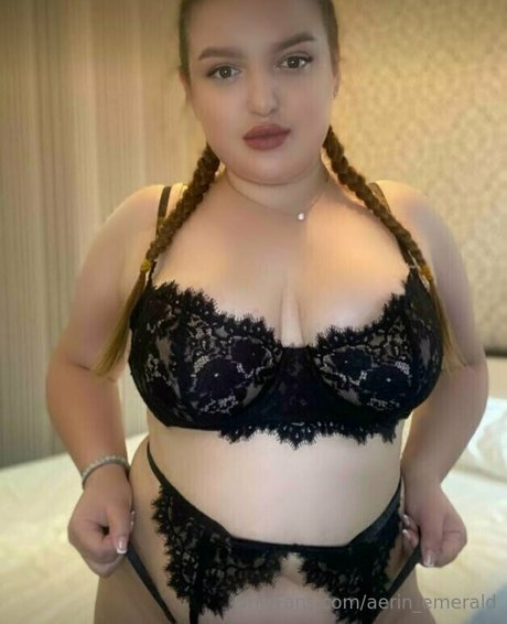 aerin emerald onlyfans posts