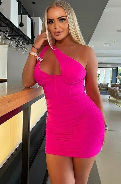 big dick shemale onlyfans adult photo