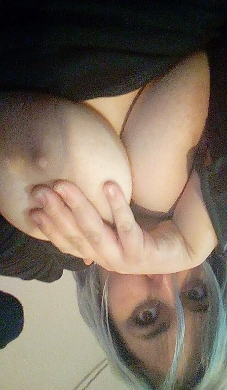 violetwitchy onlyfans model