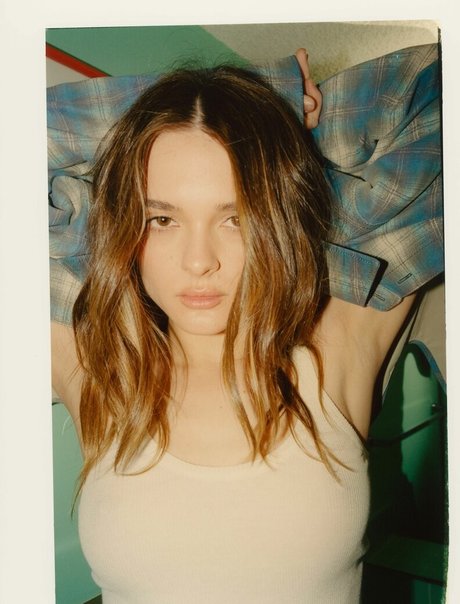 Charlotte Lawrence onlyfans picture