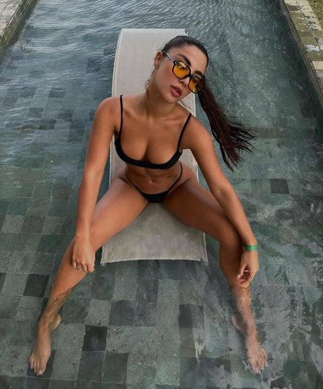 Gabriela Versiani onlyfans photos