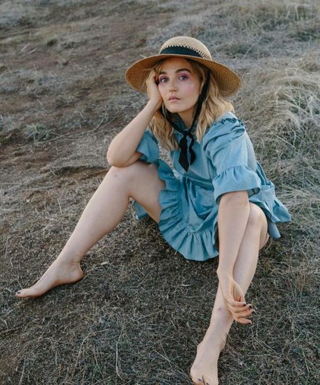 Chloe Fineman leaks only fans