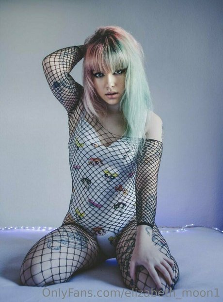 elizabeth moon1 onlyfans leake
