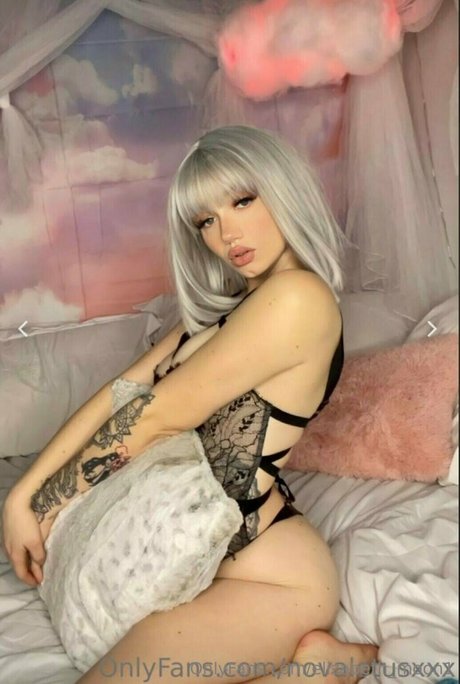 elizabeth moon1 onlyfans pic