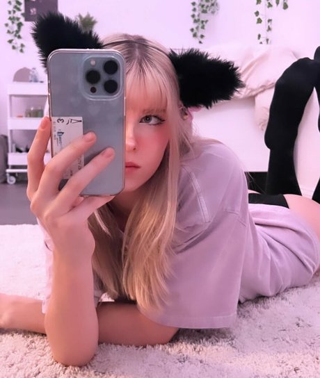 Emma kat 22 onlyfans leaks.