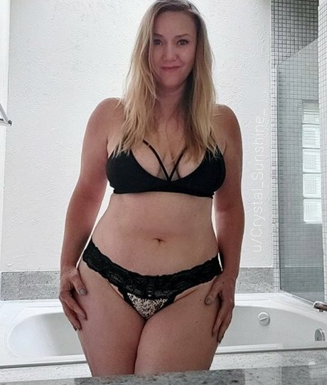 Crystal Sunshine feet onlyfans