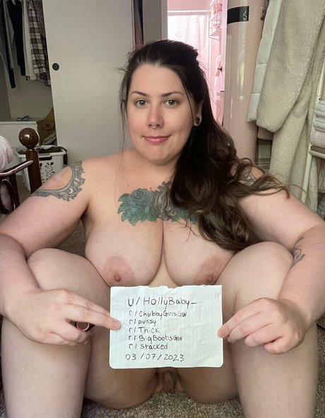 hollybabyxoxo leak only fans