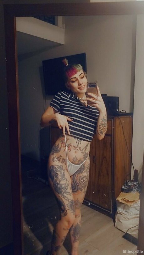 littlespittle onlyfans strip tease