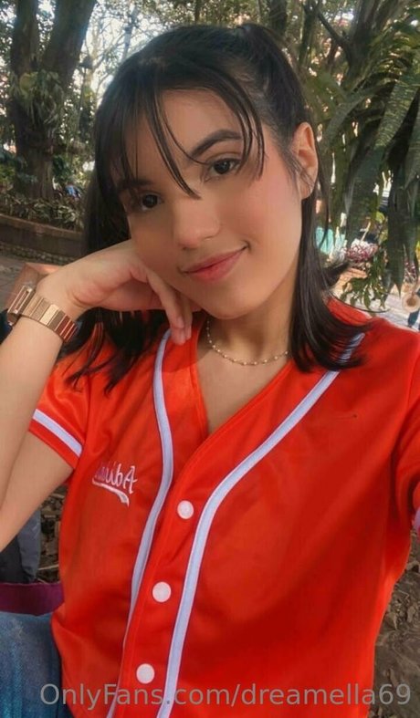 dreamella69 onlyfans nudes