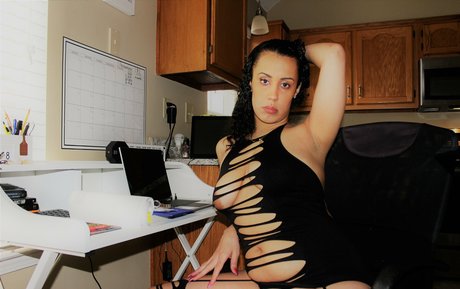 yoursweetalisa onlyfans nudes leak