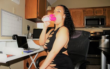 yoursweetalisa onlyfans leak xxx