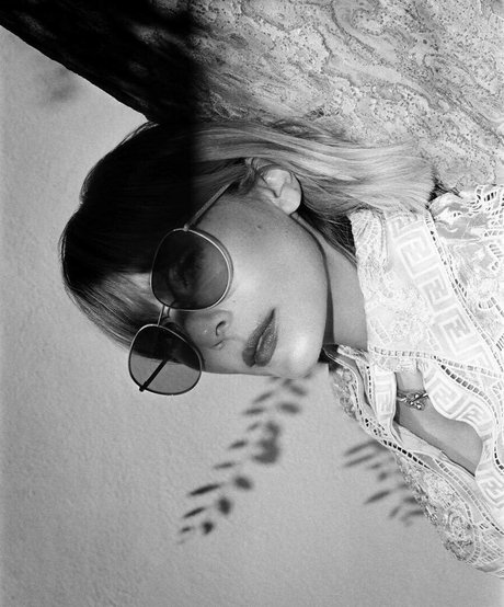 Elizabeth Olsen onlyfans porn nude