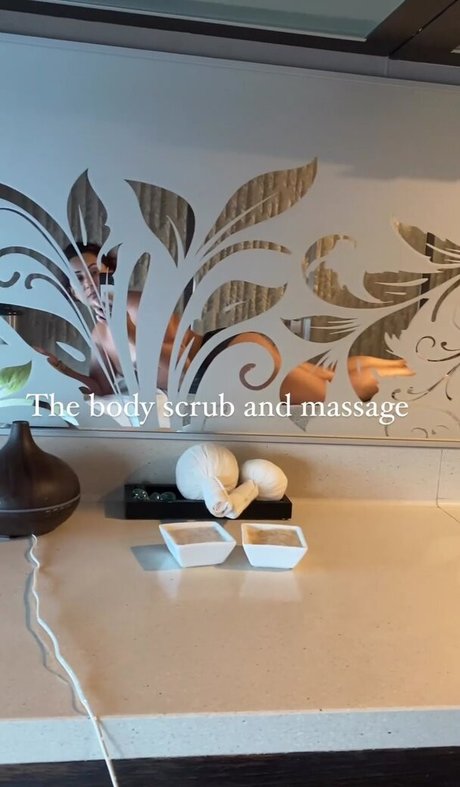 Saira Khan onlyfans creator