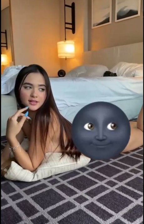 Letycia Soares onlyfans nide