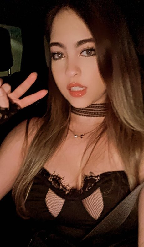 Hilenna onlyfans leaks.