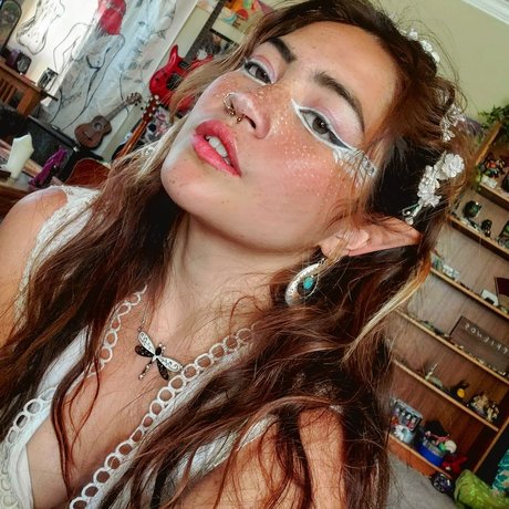 Lea Ione strip onlyfans