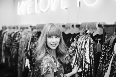 Laura Yates onlyfans porn nude