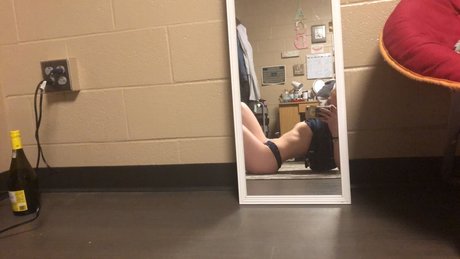 siracha onlyfans model