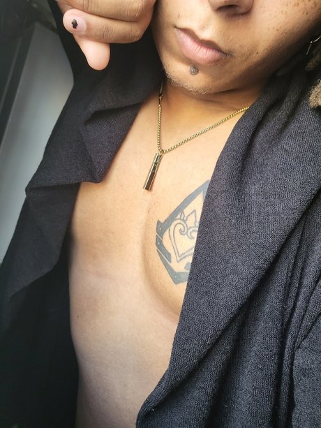 Alvin Engerwolf onlyfans nude tits