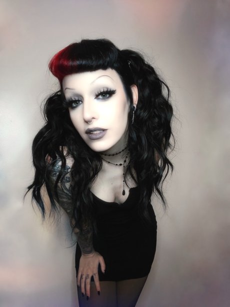 Lisa Loveless boobs onlyfans