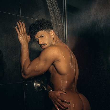 18 nude onlyfans pretty image