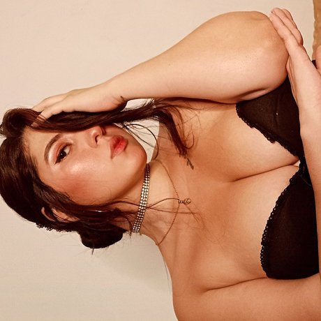 LilyAldridge23 onlyfans leaked nudes