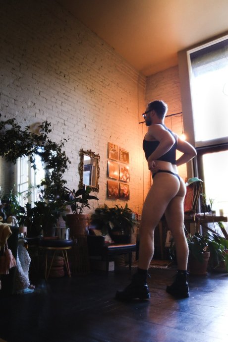 Wesley Banks onlyfans nude