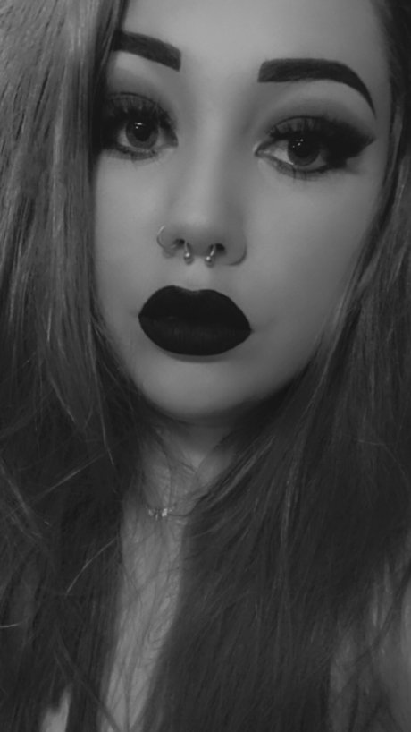 MacabreBeauty naked onlyfans