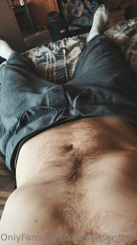 Luke Hansen the rugged cowboy farmer_ onlyfans naked