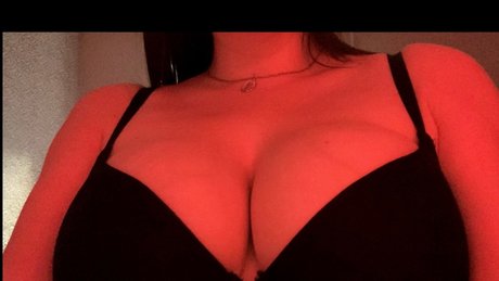 MarishatheChic leaked onlyfans naked