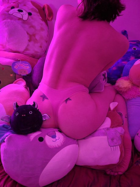 Maisy Flowers onlyfans nsfw