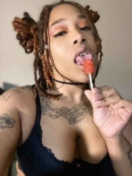 CREME DA LA MEOW MEOW_ only fans leak nude