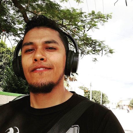 Mede Rowan onlyfans lean