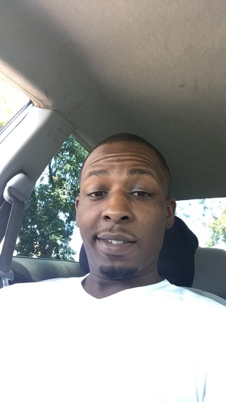 King Mike D onlyfans pictures