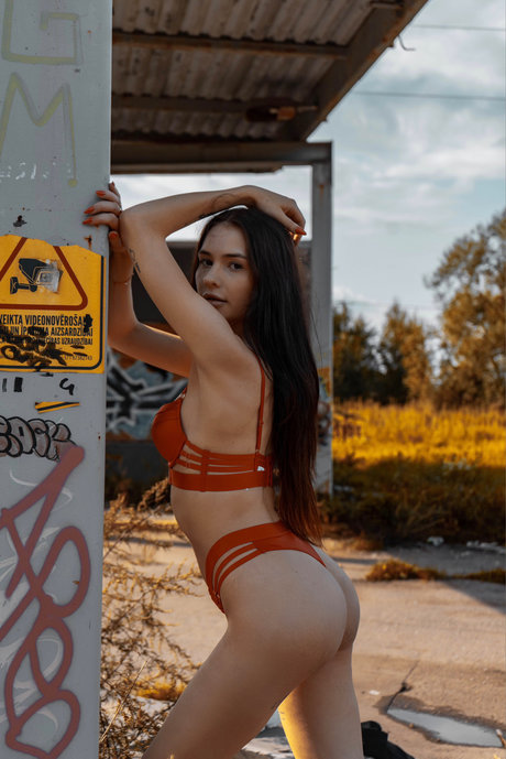 Lillssss is on onlyfans