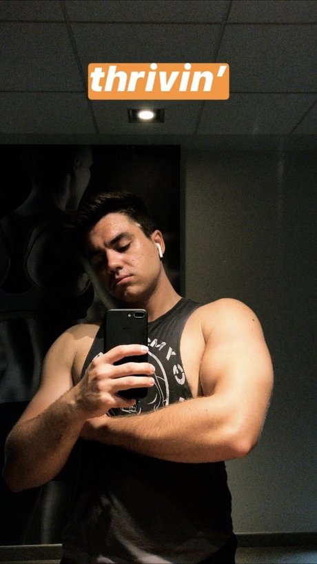 Matthew Thick onlyfans images