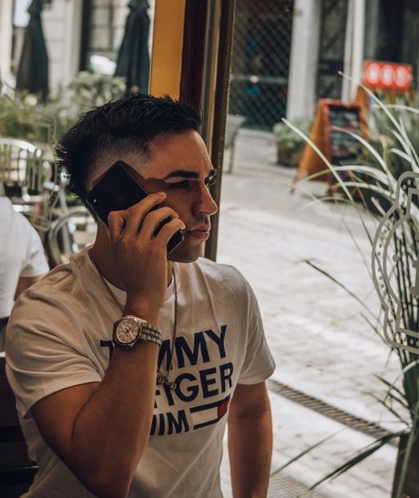 Masked Bad Boy onlyfans gratis