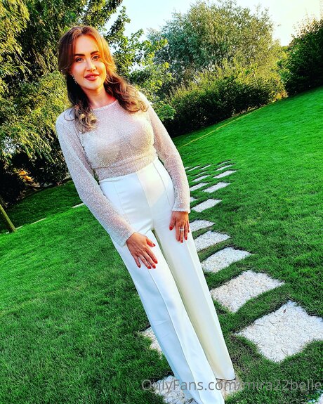 mira22belle onlyfans leaks naked