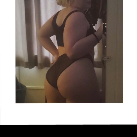 Milky Moon ass onlyfans