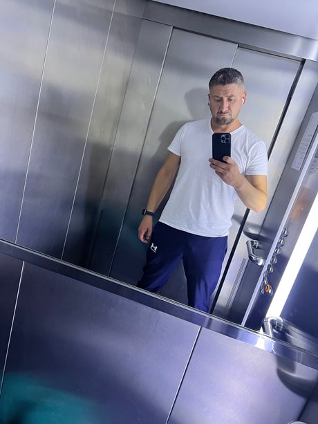 Mihai onlyfans photo