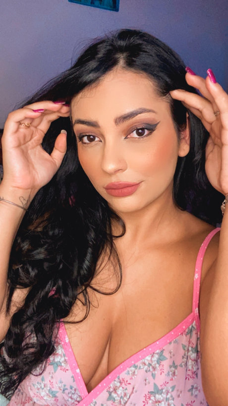 Taise Moreno onlyfans pics